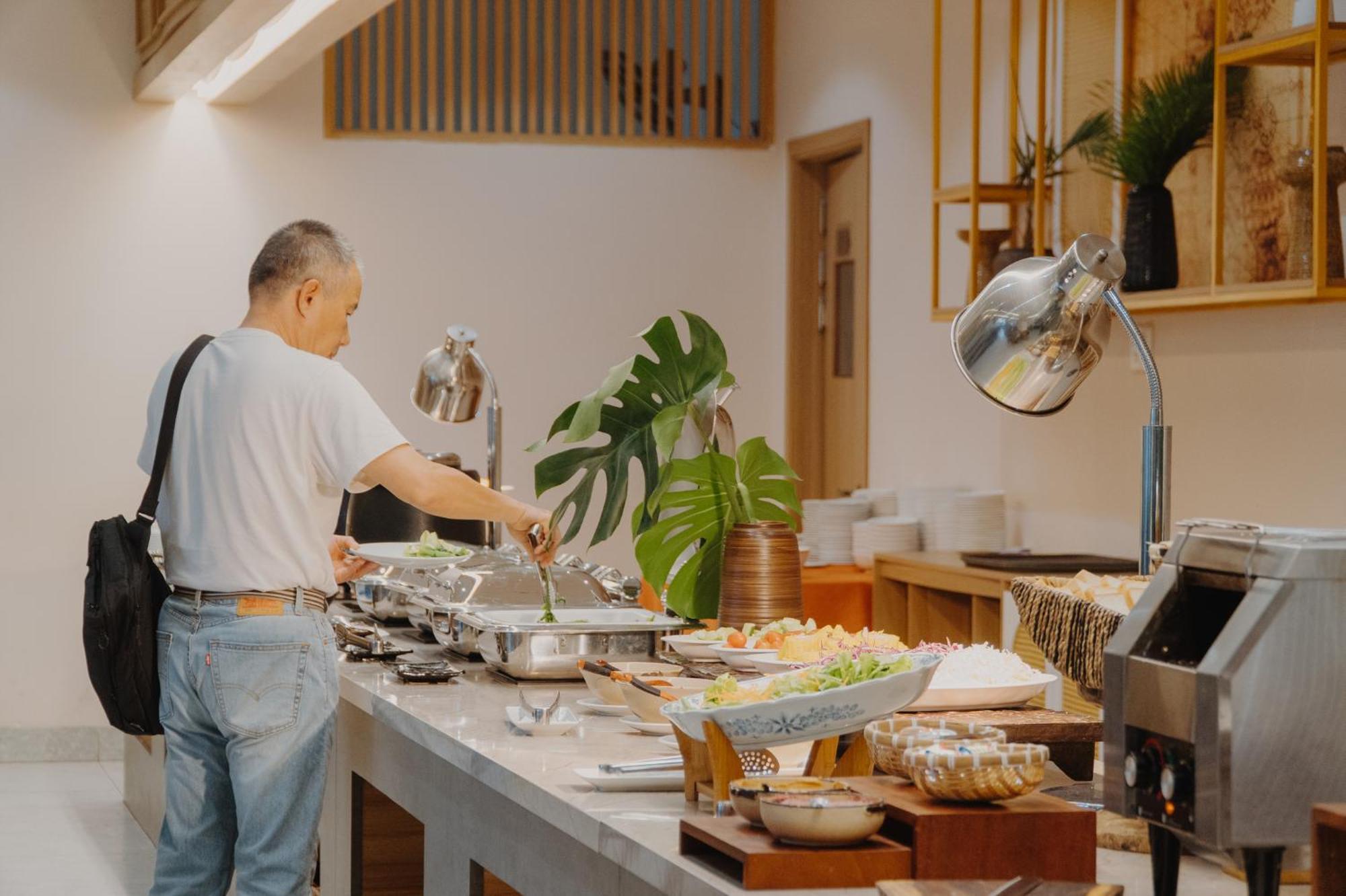 Thanh Mai Hotel Buôn Ma Thuột Esterno foto